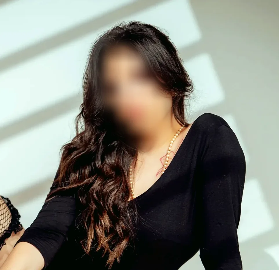 Aya, 33 anni